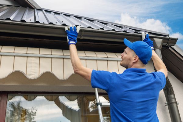 Rain Gutter Maintenance in North Canton